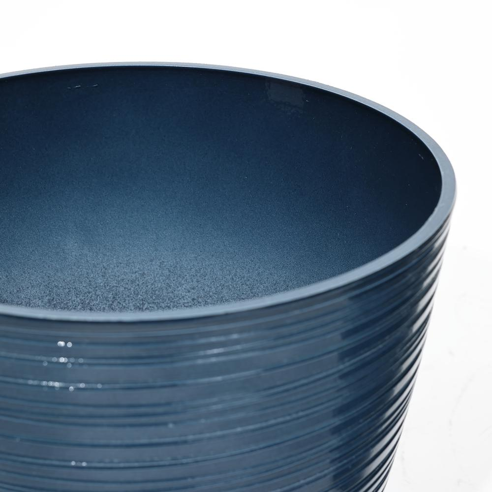 2-Piece Tapered Round Plastic Planters Set, Marine Blue