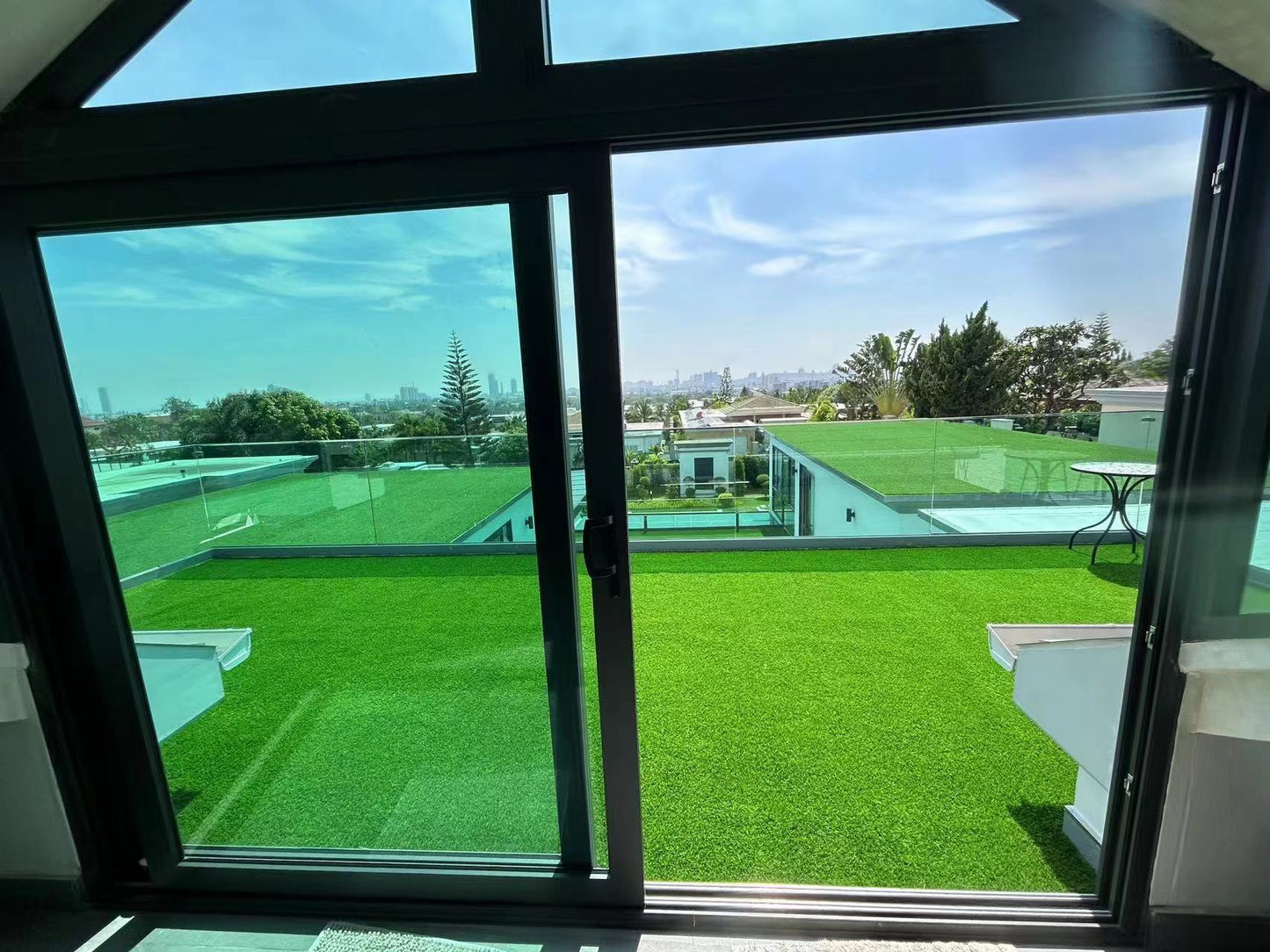 2FTX10FT Outdoor Artificial Grass Runner Rug, Thick Realistic Fake Grass Roll Decor Patio Balcony Garden Lawn, Dog Pets Turf Drain Mat, 1.38" Pile Height