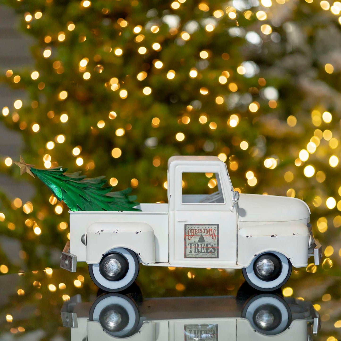 Christmas Iron Christmas Old Style Truck with Tree in Antique White