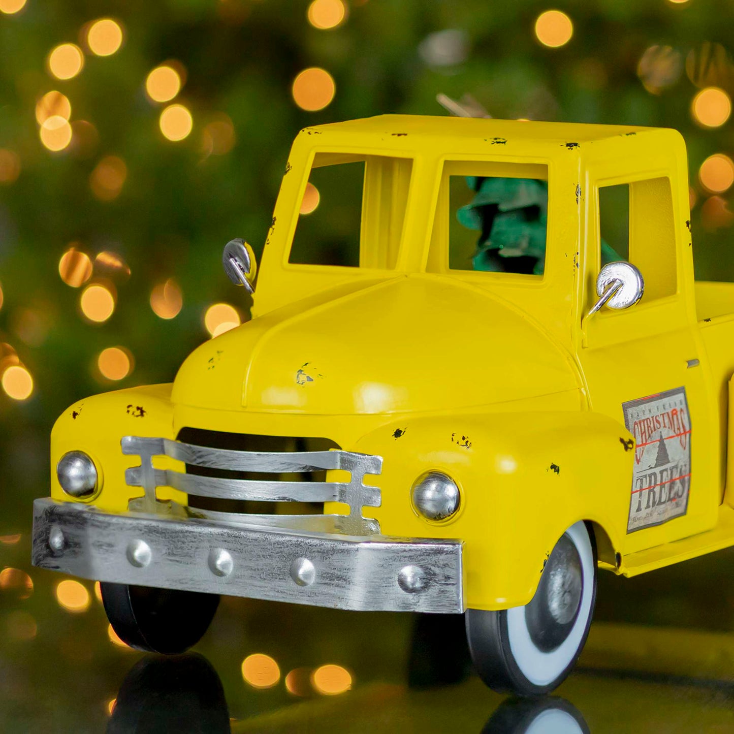 Christmas Iron Christmas Old Style Truck with Tree in Antique Yellow