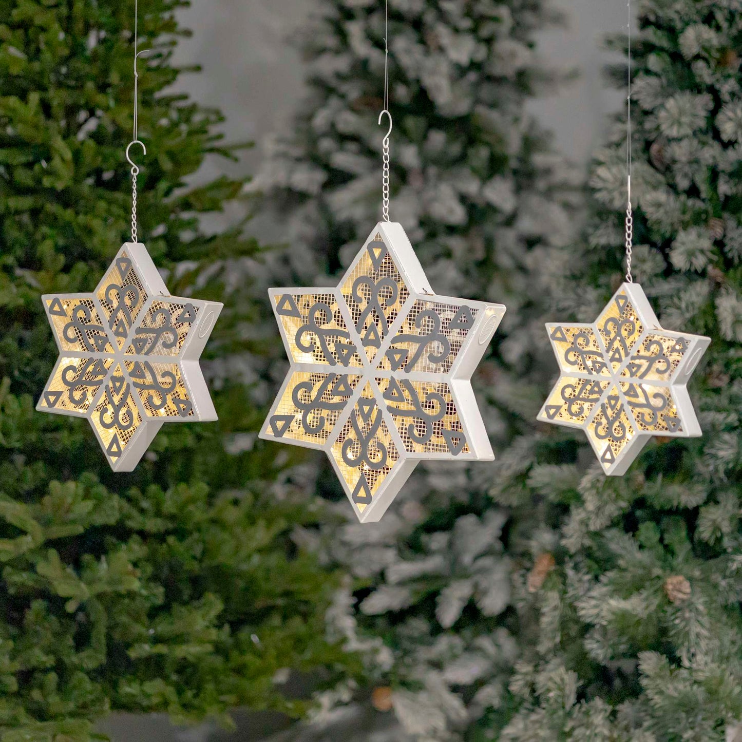 Christmas Set of 3 Hanging Light-Up Six-Point Star Snowflakes in Assorted Sizes