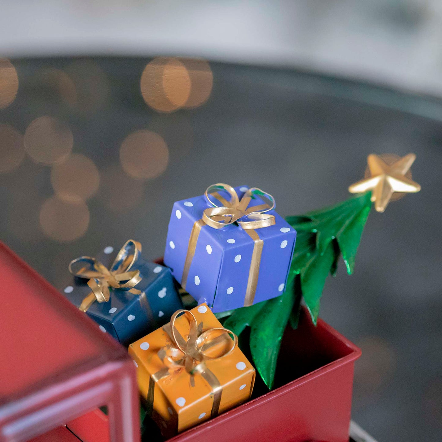 Christmas Mini Metal Truck with Christmas Tree and Gifts in Antique Red